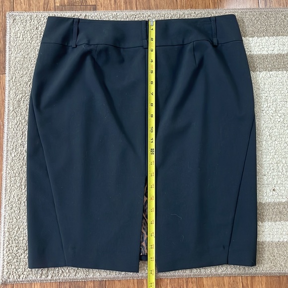 Express pencil skirt - Picture 7 of 8